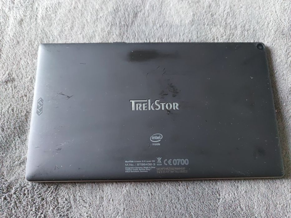 Tablet TrekStor SurfTab breeze 9.6 quad 3G Intel Atom plus gratis