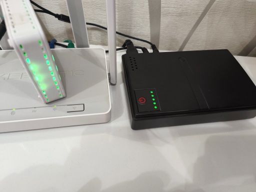 УПС ДБЖ Безперебійник для роутера, 12800mAh 18650 в комплекті.