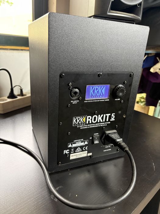 KRK Rokit 5 Gen 4 (reparação ou peças)