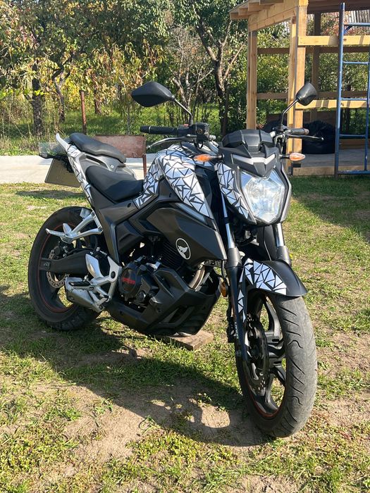 Мотоцикл loncin cr4