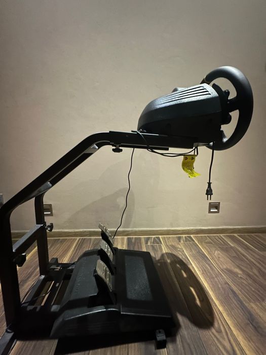 Kierownica Thrustmaster Tx Leather Xbox Pc ze stojakiem