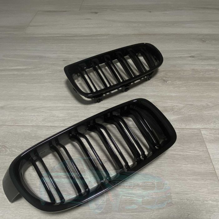 Решетка радиатора двойная BMW f30 f31 цвет черный (комплект)