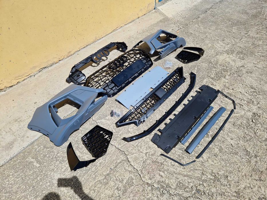 Передний бампер на Audi Q3 83a 2018-22 года  стиль RSQ3