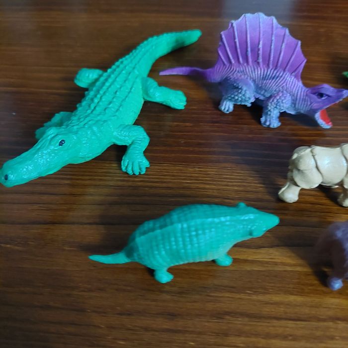 Figurki zwierząt PRL