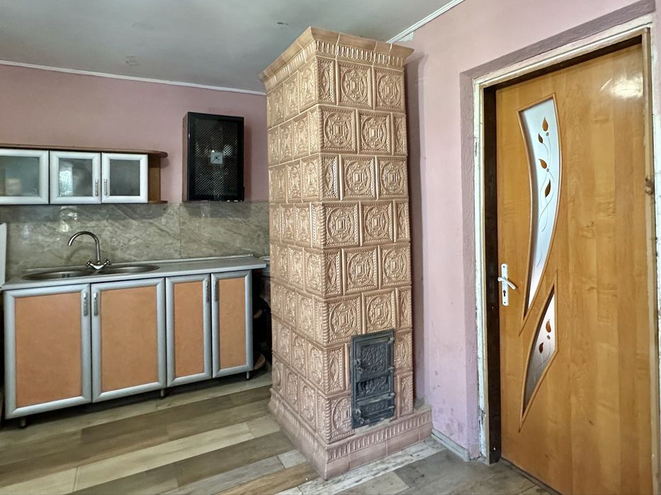 Продаж будинку та земельної ділянки 26 сот. Смт Велика Березовиця