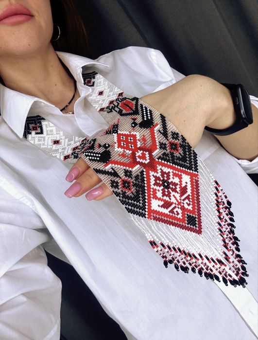 Гердан прикраса з бісеру в наявності