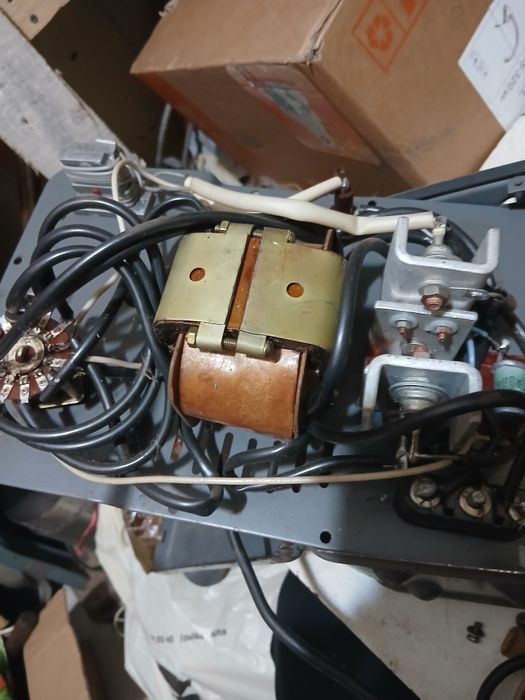 Блок живлення зарядний пристрій