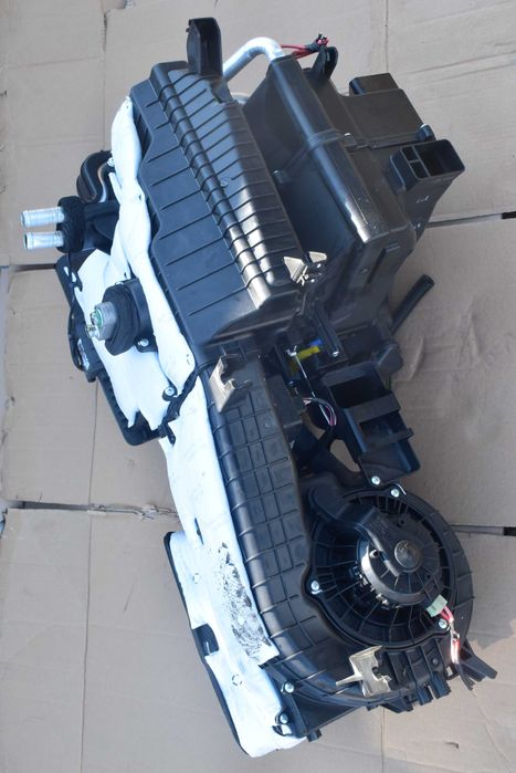 Nagrzewnica kompletna Hyundai IX35 14r. klimatronic. europa