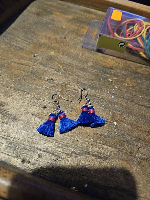 Brincos usados e novos