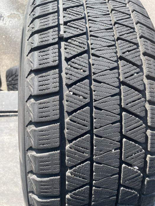 235/55/20 bridgestone dmv2