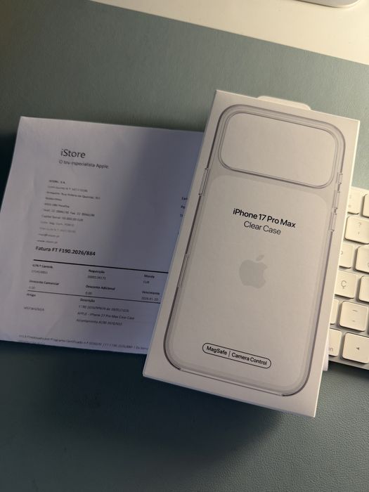 Capa transparente com MagSafe para iPhone 17 Pro Max