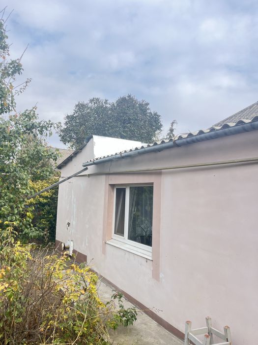 Продаж будинку м. Верхівцеве з гаражем в центрі СЕРТИФІКАТ