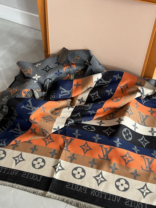 Szal Louis Vuitton idealny na prezent Nowy
