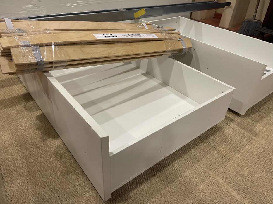 Cama Ikea Malm (incompleta)