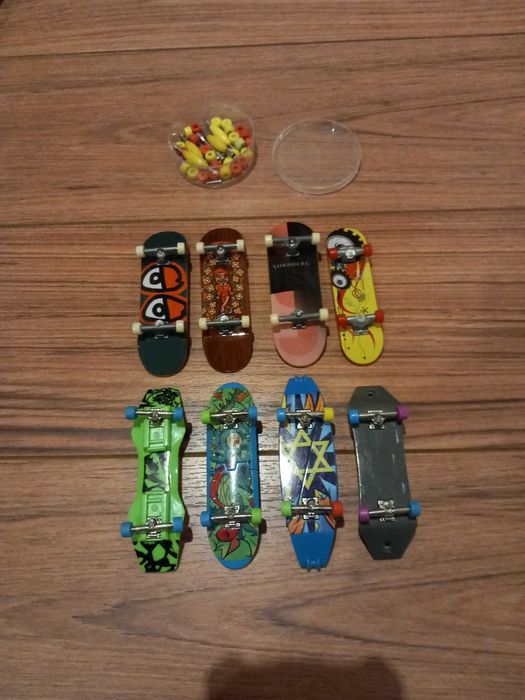 Tech Deck Skatepark Completo + 8 Skates de Dedo + Acessórios