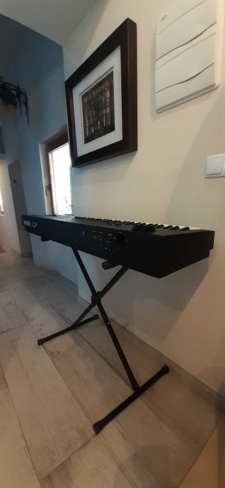 Piano profissional de cena Yamaha CP33