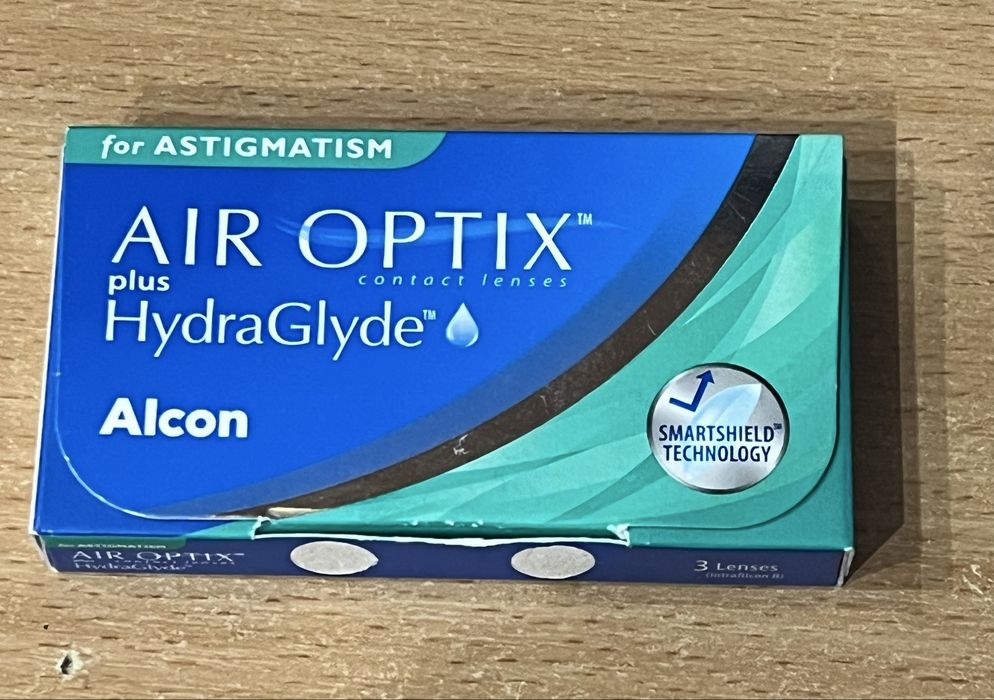 Лінзи Air Optix plus HydraGlyde for Astigmatism
