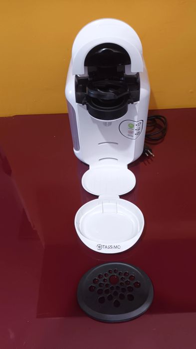 Cafeteira bosch branca semi nova
