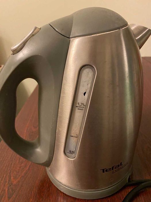 Продам електрочайник Tefal BI662 на запчастини (ремонт)