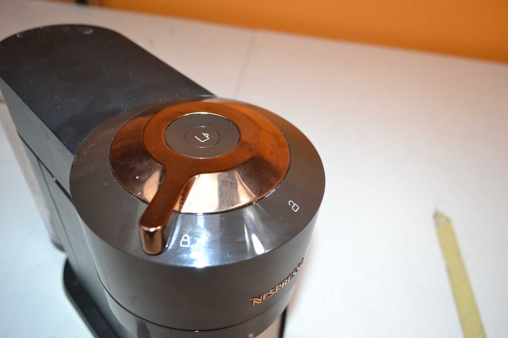 Ekspres kapsułkowy DeLonghi Nespresso Vertuo Next ENV120.BW Premium