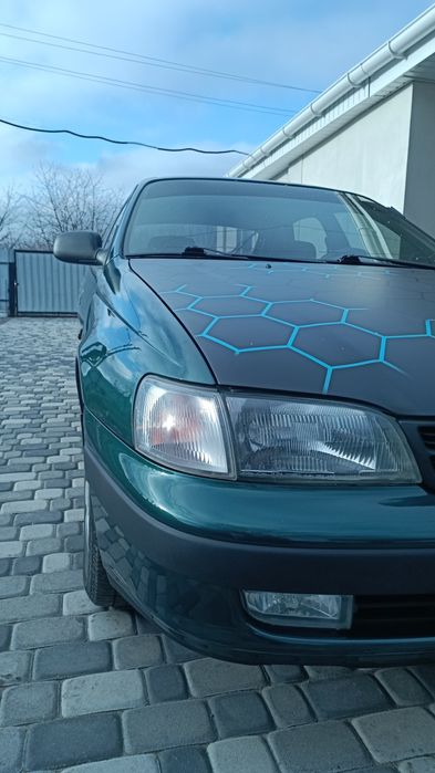 Продам Toyota carina e  1.6