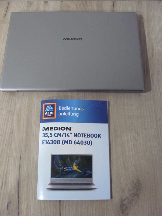 Laptop Medion E14308 AMD 3020e 4/128SSD AMD Radeon Full HD