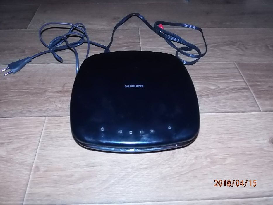 Лазерный видеопроигрыватель SAMSUNG Модель DVD-F1080 NWT