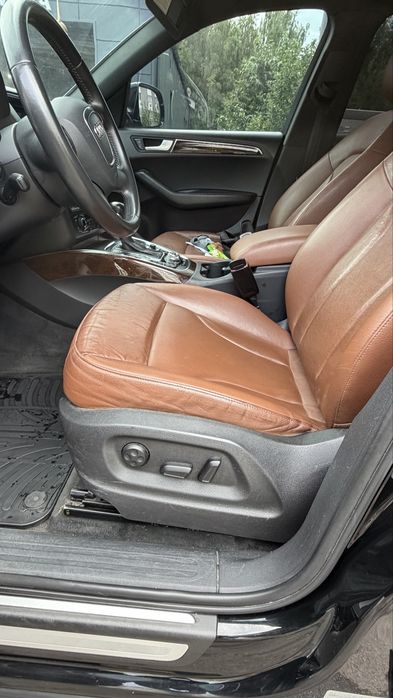 Продам Audi Q5 2012