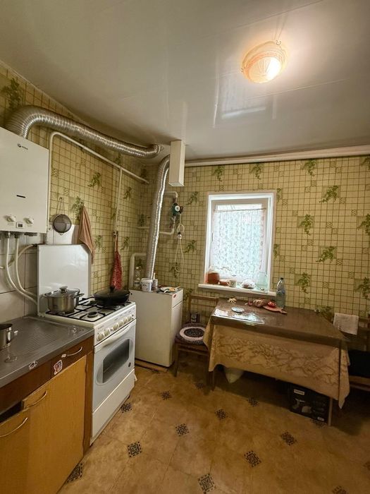 Продам частину будинку в центрі