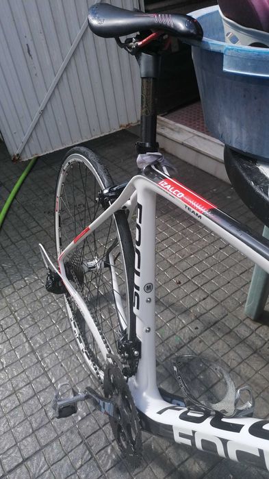 Bicicleta de estrada Focus Izalco