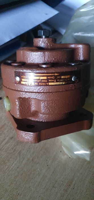 Насос гідравлічний пластинчастий БГ 12-4