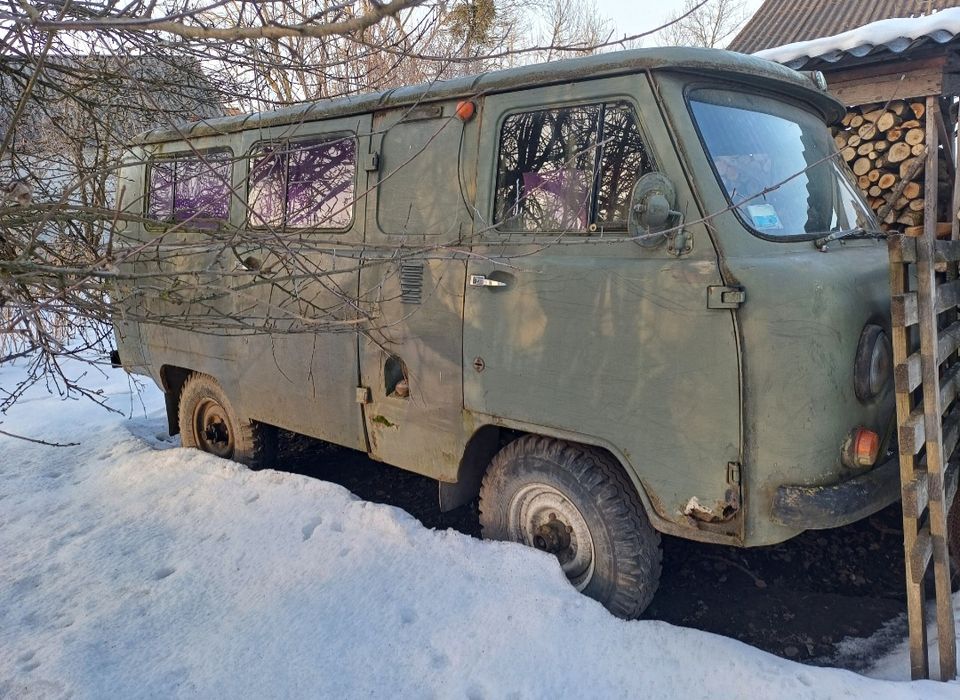 Продам УАЗ 1989 року випуску на хожу лиш без акумулятора