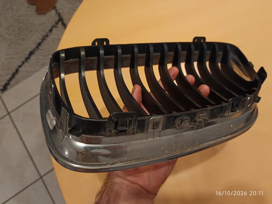 Grelhas de radiador Originais BMW E90/91 LCI (2007–2011)