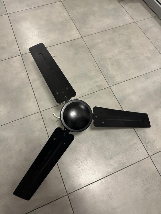 Wentylator sufitowy  czarny