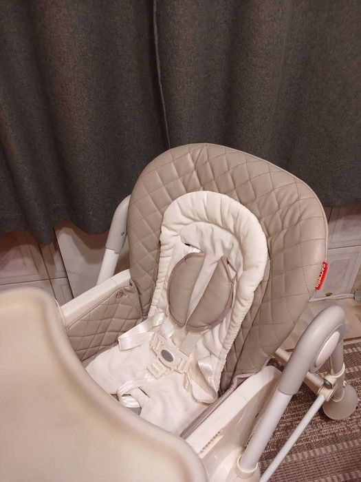 Стілець, крісло для годування CARRELLO Caramel CRL-9501/3 Cloud