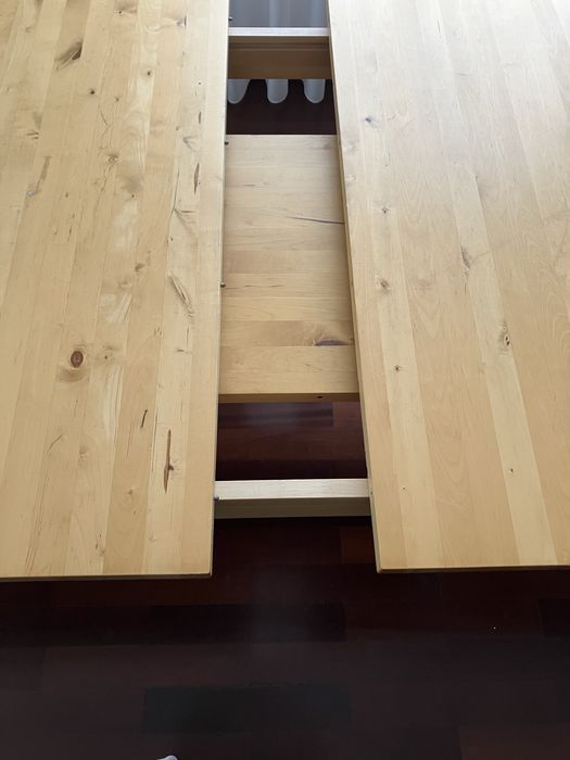 Mesa de jantar IKEA - 221.5x100x75cm (CxLxA)