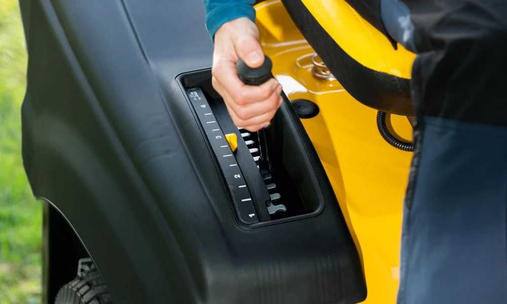 Traktor ogrodowy Cub Cadet XT2 QR106 Kawasaki Dostępny od ręki!