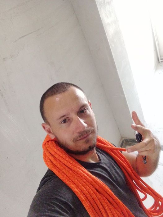 Hydraulik naprawa spłuczki wymiana syfonu kranu montaż toalet elektryk