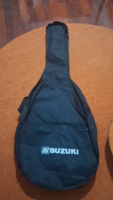 Guitarra clássica.
