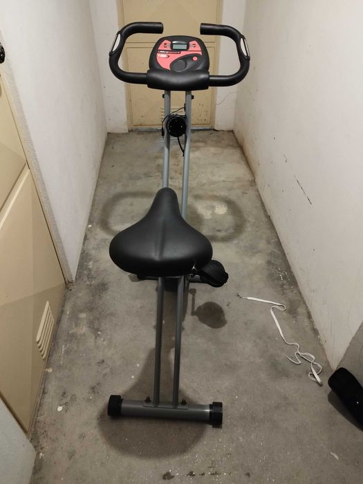 Bicicleta ginásio