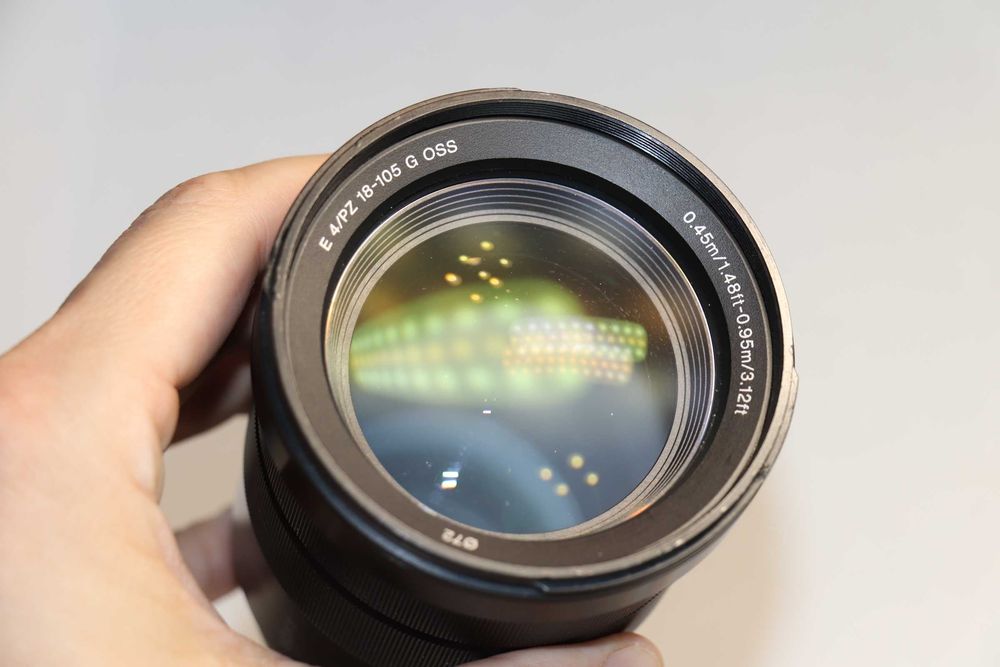 Sony SELP18105G 18-105mm f/4, гарний стан!