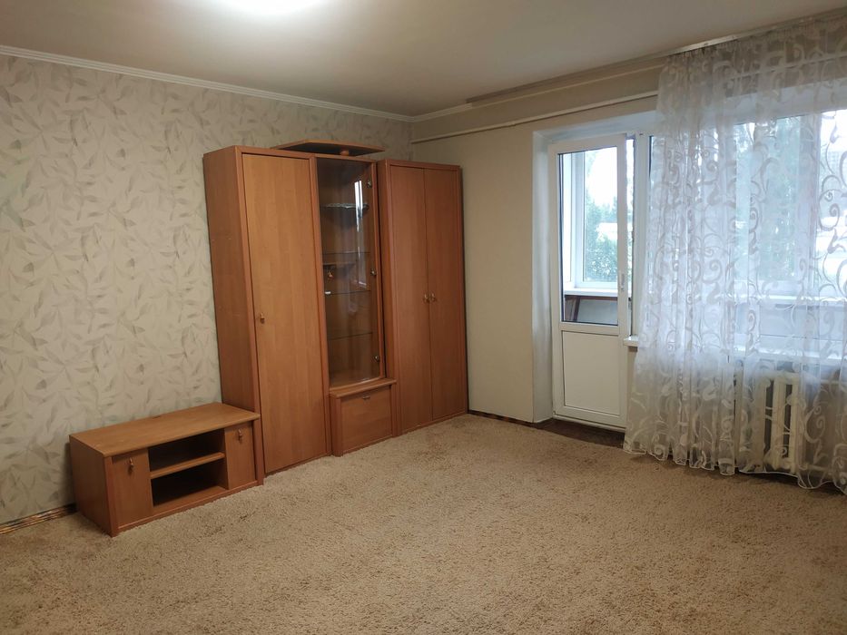 1к.Бориспільська 28. Газова плита.Рембаза, метро Червоний хутір