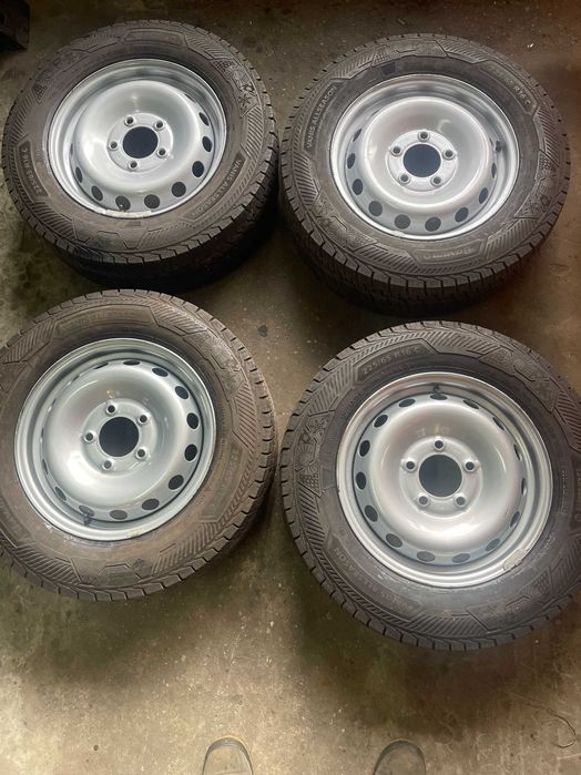 Renault Master  Koła 16 Opony 8 i 7 mm Barum Całoroczne 23r