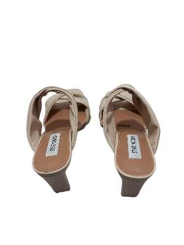 Steve Madden Klapki damskie na słupku rozmiar 39