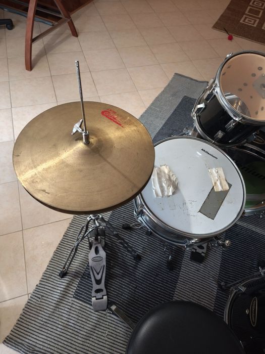 Bateria acústica Millenium