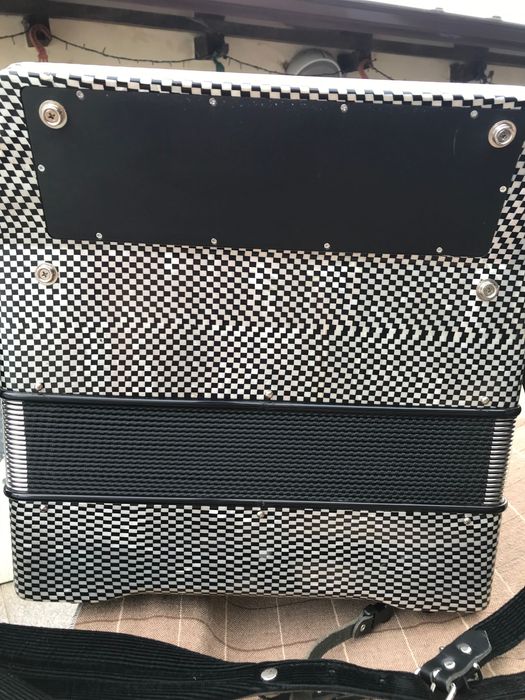 Vendo concertina semi nova da mesma fábrica da pedrosini