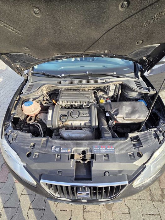 Seat Ibiza 4 samochód osobowy