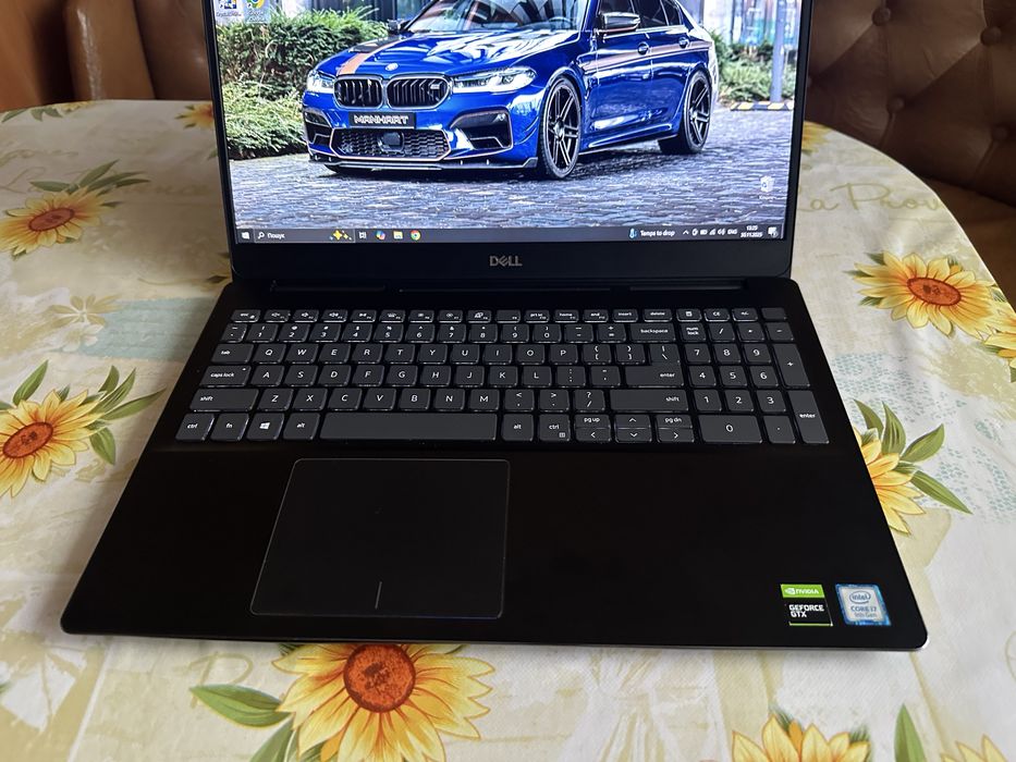 Потужний ігровий ноутбук Dell Vostro (і7 6ядер, GTX 1650)