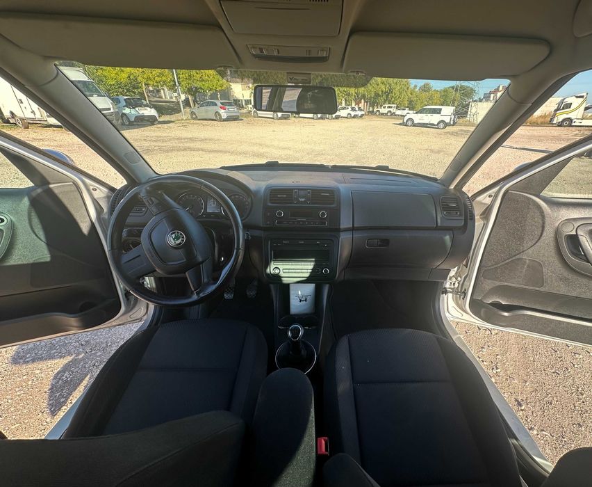 SKODA ROOMSTER 1.6 TDI CLASSIC – 2012 – apenas 78.000 KM