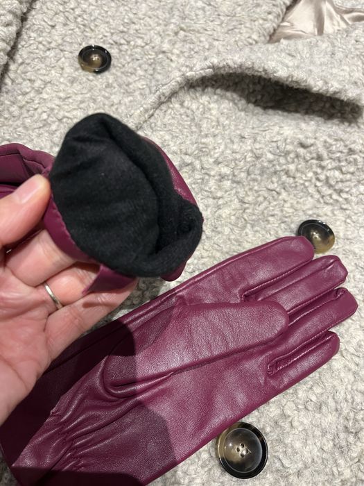 Нові шкіряні рукавиці
